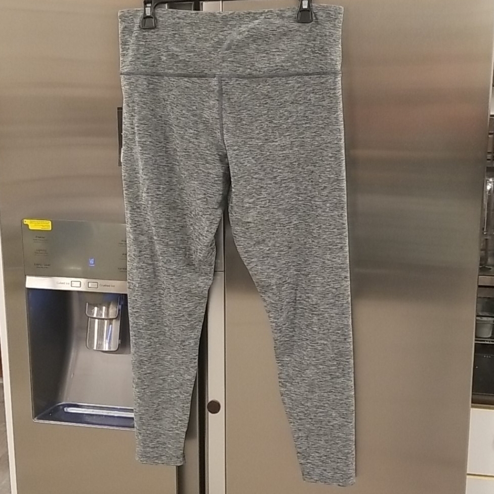 💕NEW BALANCE💕  Space Dye Copped Leggings Gray Large L NWT - Picture 4 of 13